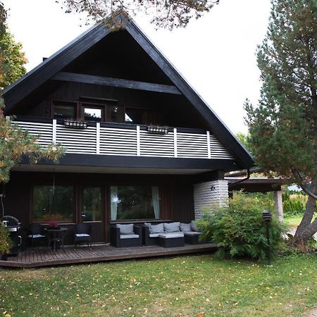 Villa Jupperi Espoossa ภายนอก รูปภาพ